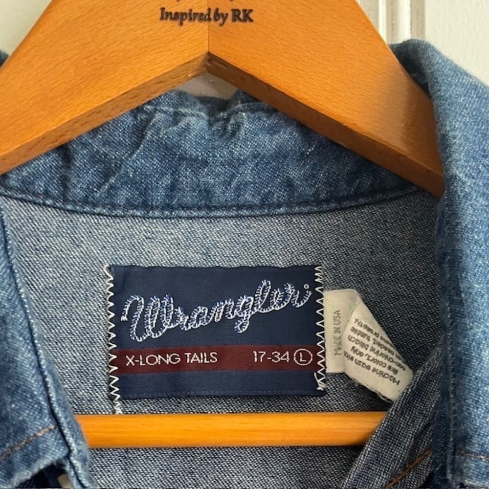 Vintage Wrangler XLong Tails Embroidered Eagle RARE Sz L  Made in USA Pearl Snap